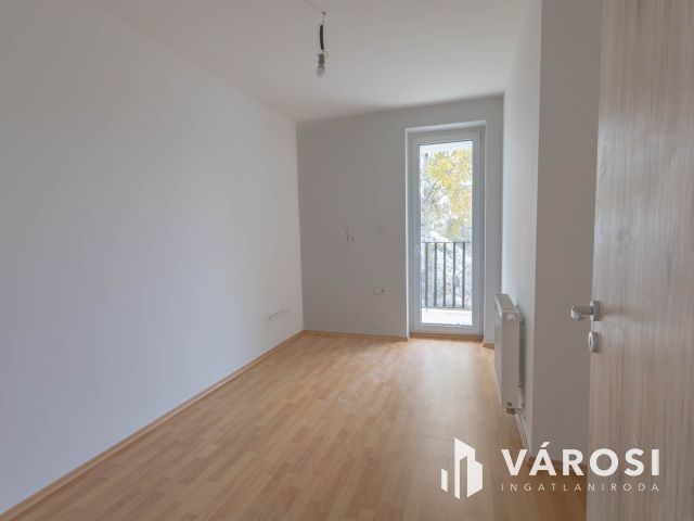 Kulcsrakész lakás Péterhegyen D-F-6