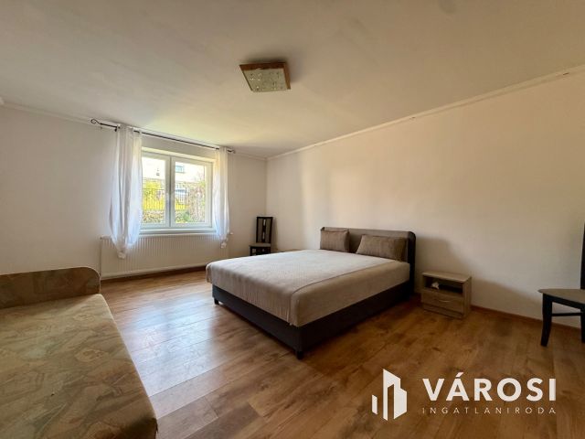 Somoson frissen felújított családi ház eladó!