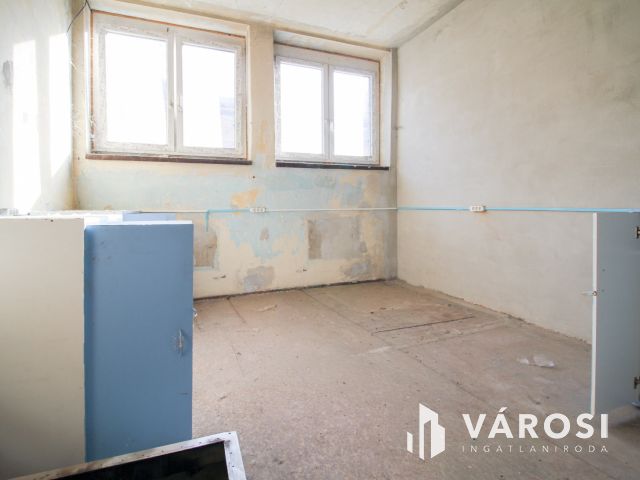 Kiadó ipari csarnok Csepelen